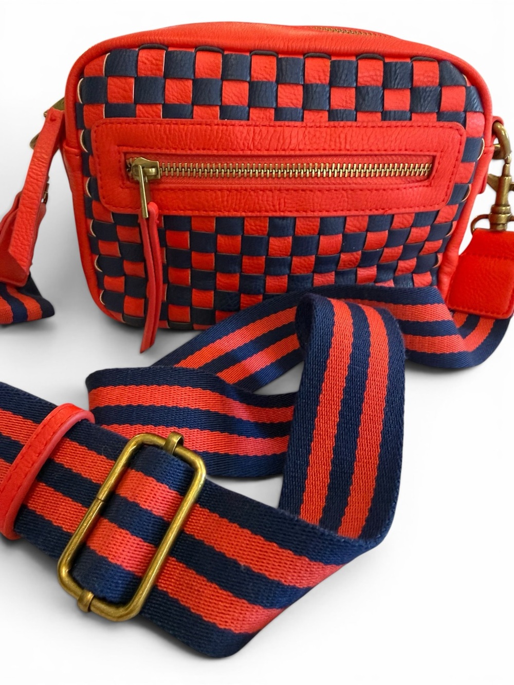 5 for $25!! Universal Thread Red/Navy Checkered Woven Crossbody Camera Bag - Picture 5 of 13